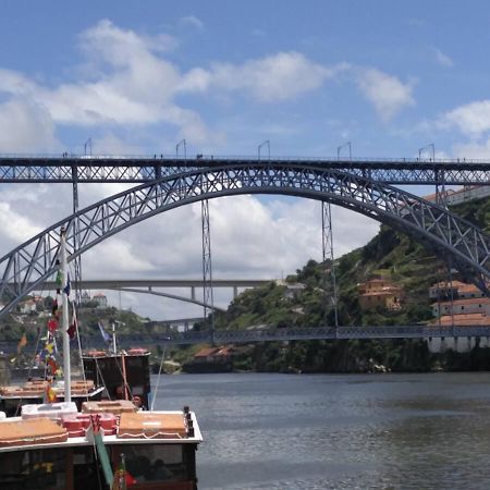 Lovely Porto Apartment Exterior photo