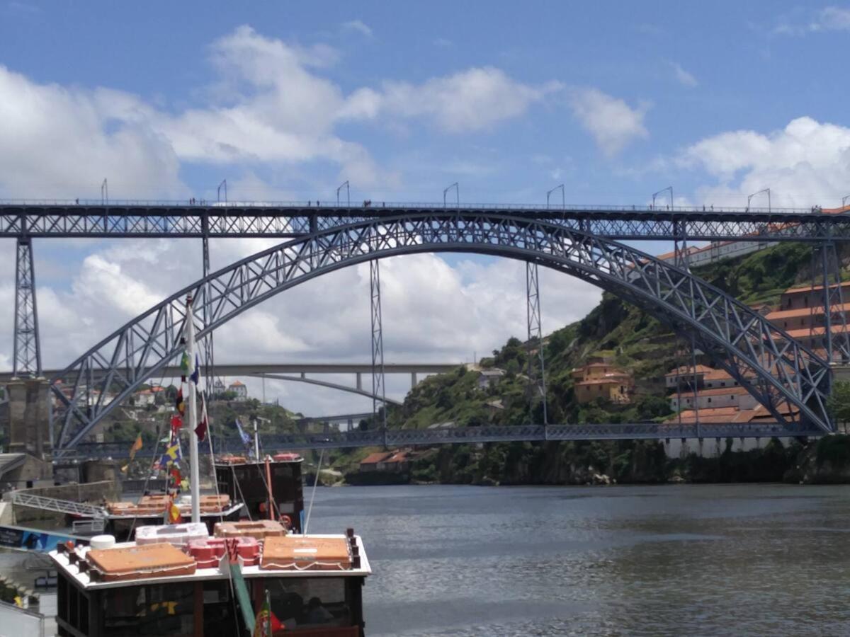 Lovely Porto Apartment Exterior photo